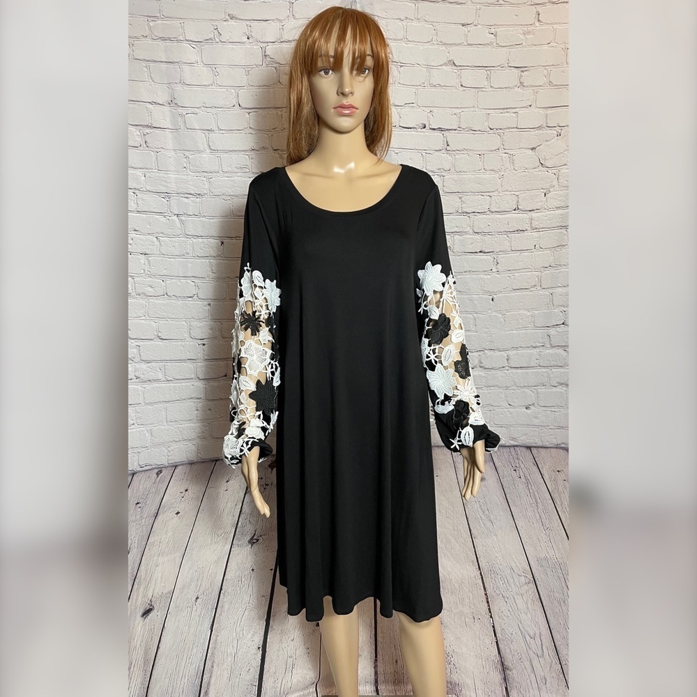 Spense Black Crochet Lace Long Sleeve Dress Size L